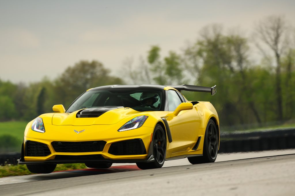 Corvette Rzr 2019 Chevrolet Corvette ZR-1 Sets NCM Motorsports Park Production Car ...